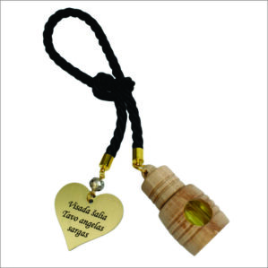 AUTOMOBILIO PAKABUKAS SU ŠIRDELE „VISADA ŠALIA TAVO ANGELAS SARGAS“