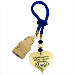 AUTOMOBILIO PAKABUKAS SU ŠIRDELE „ŽMOGUS LAIMINGIAUSIAS TADA...“