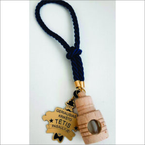 AUTOMOBILIO PAKABUKAS „GERIAUSIAS KRIKŠTO TĖTIS PASAULYJĖ“