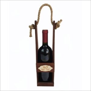 MEDINĖ BUTELIO DĖŽUTĖ „40“