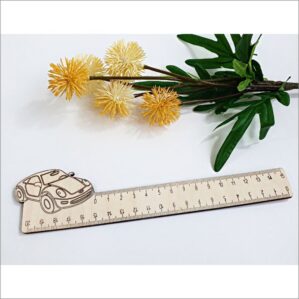 MEDINĖ LINIUOTĖ MAŠINA