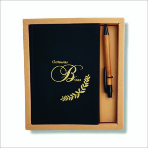 UŽRAŠŲ KNYGUTĖ SU TUŠINUKU DĖŽUTĖJE „GERIAUSIAS BOSAS“